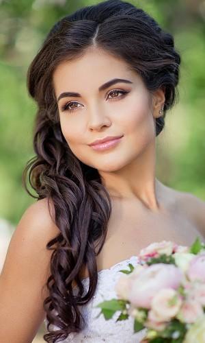 24 most romantic updos 1