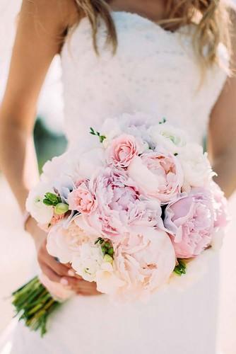 18 pink wedding bouquets to fall in love with 7