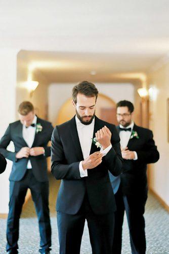 groomsmen wedding photos 20