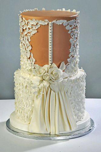 dress cakes 18