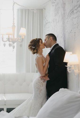 sexy wedding pictures couple in white room andreaeppolito