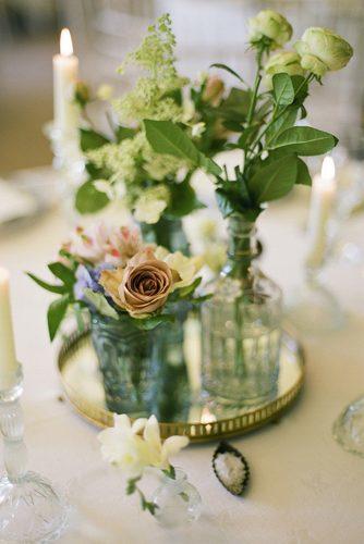 mirror wedding ideas flowers in glass vases on mirror tray brosnan photographic