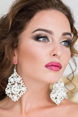 wedding makeup for brunettes blue eyes with bright lips archstyle