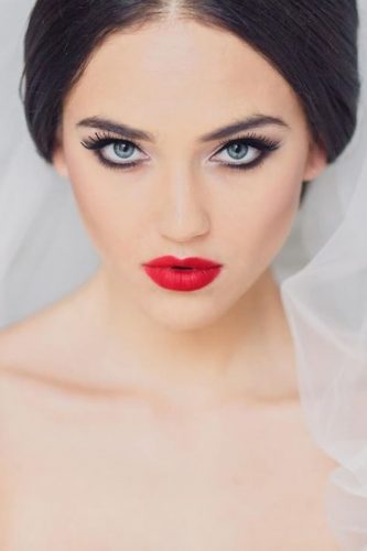 wedding makeup for brunettes red lips with blue eyes nataliyalegenda