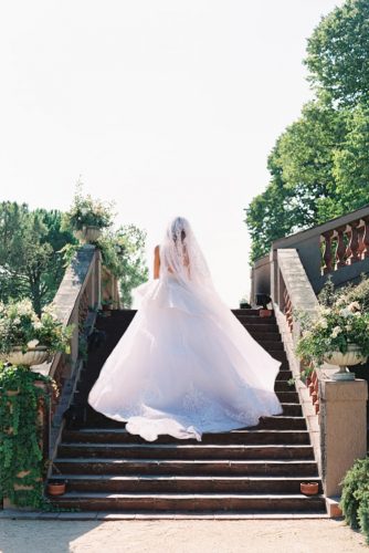 zeynab kanso wedding photo shoot bride back joseba sandoval