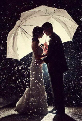 creative wedding photos wedding couple rain night time Ryan Estes Photograhy