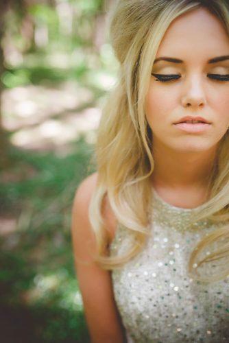 vintage wedding makeup nude makeup and black arrows amber cather photography