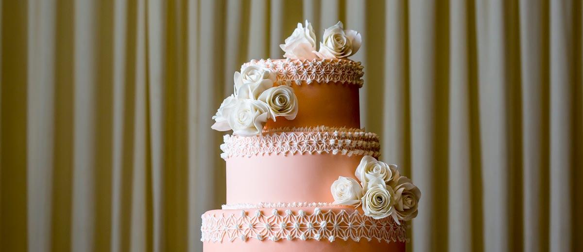 Simple-Stepts-To-The-Perfect-Wedding-Cake