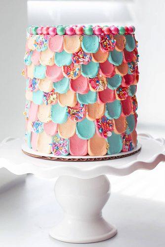 wedding cake shapes colored petals shaped