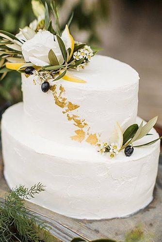 wedding cake shapes simple with flowers oval