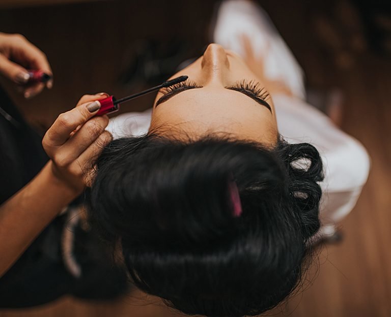 Reasons To Hire A Make Up Artists For Wedding Wedding Forward