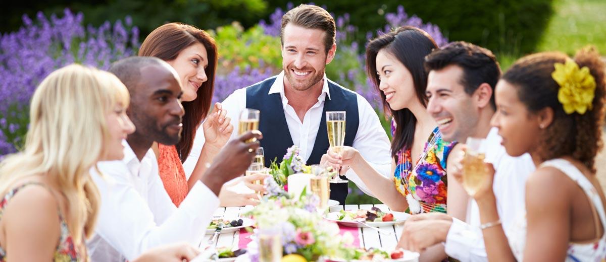 10 Useful Tips For Cutting Wedding Reception Costs