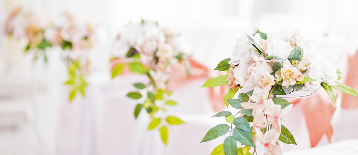 10-Hot-Spring-Weddings-Trends