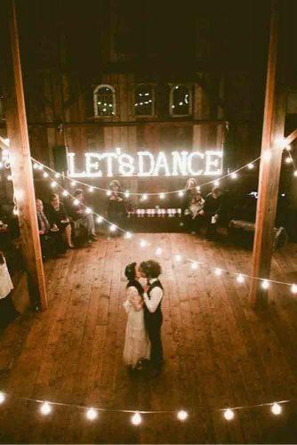 wedding splurges barn wedding first dance andrialindquist