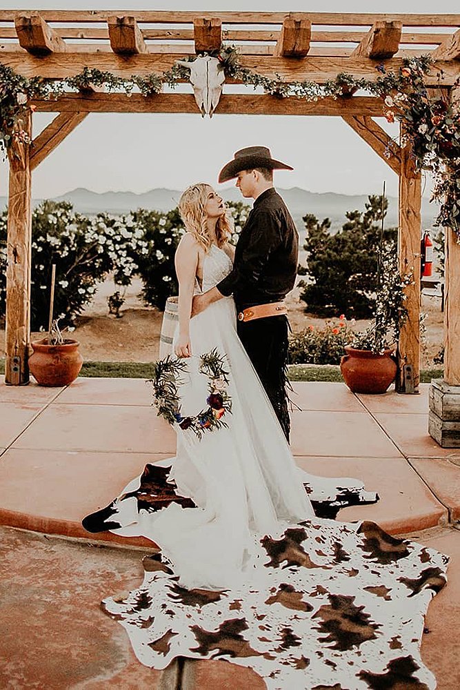 what to wear to a ranch style wedding