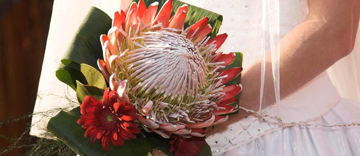 18 Beautiful Wedding Bouquets That Are Unique