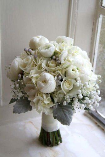 winter wedding nice bouquets