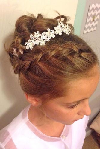 33 Cute Flower Girl Hairstyles (2020 Update)  Wedding Forward