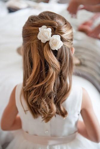 39 Cute Flower Girl Hairstyles 2020 Update Wedding Forward