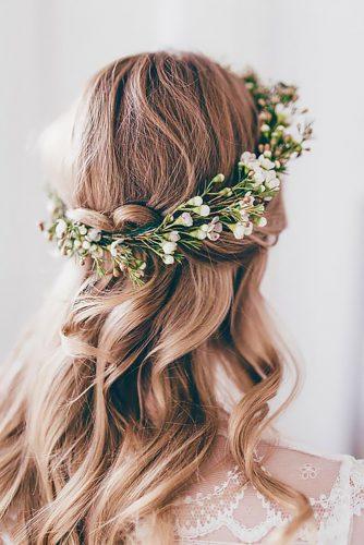 27 Lovely Wedding Hair Accessory Ideas Tips Wedding Forward
