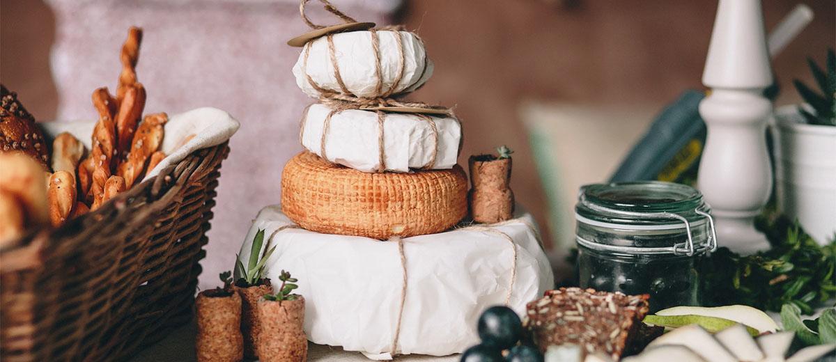 5 Steps To A Perfect Cheese Wheel Wedding Cake Wedding Forward