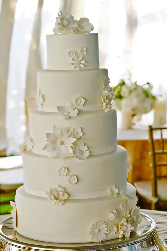 fondant flower wedding cakes