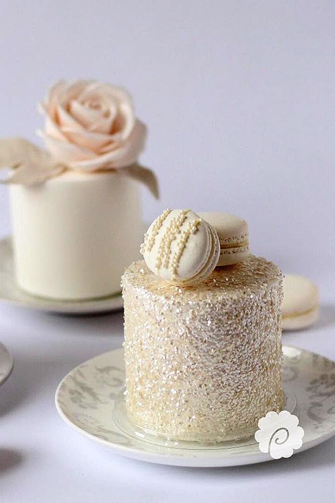 mini wedding cakes beige with macaroons dominique pickering via instagram