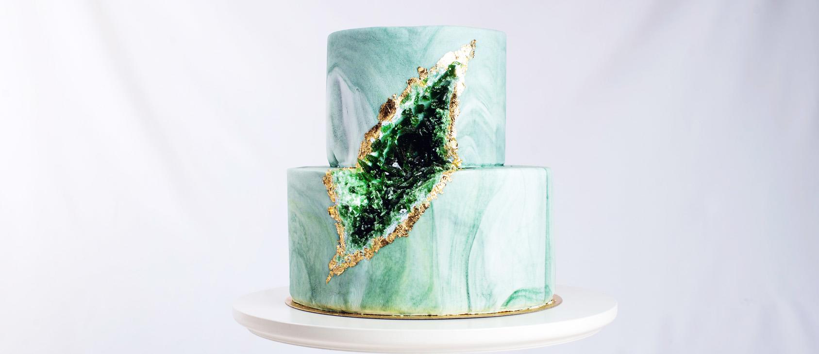 Be in trend Geode  Wedding  Cakes  For Stylish Event Page 