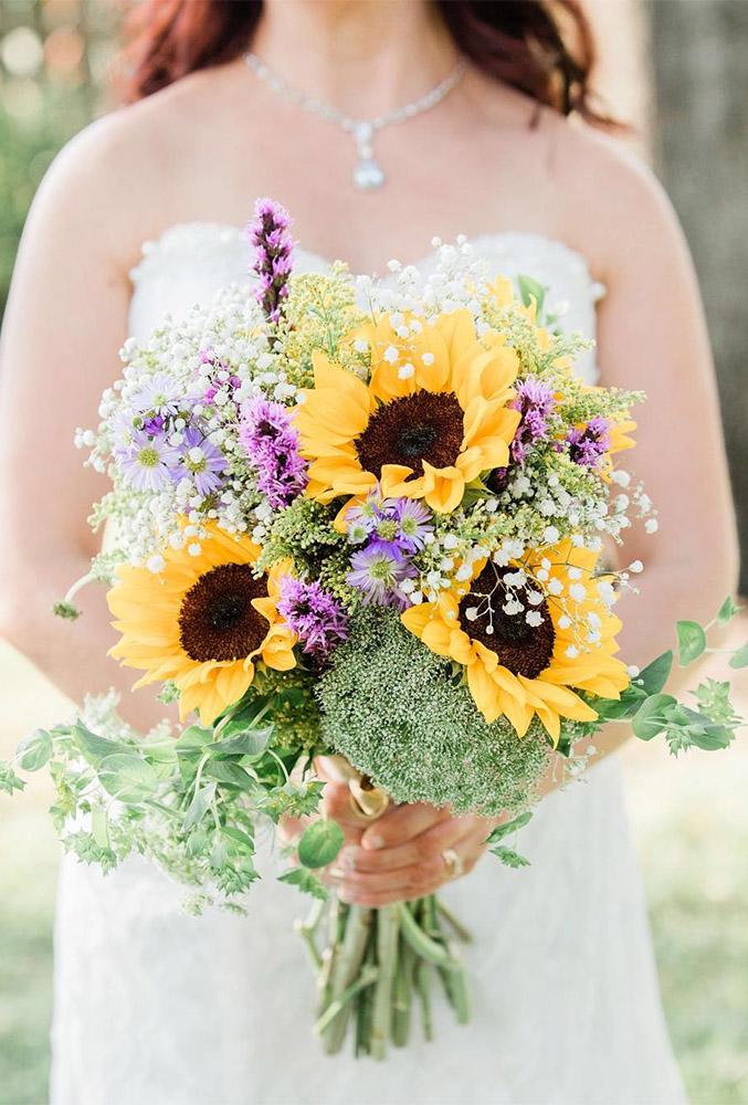 24 Brilliant Sunflower Wedding Bouquets For Happy Wedding