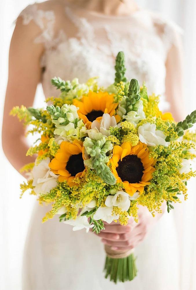 sunflower wedding bouquets sunflower with white flower queenara accessories