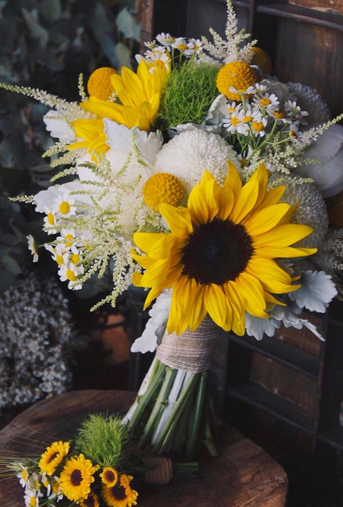 sunflower-wedding-bouquets-tender-classic bouquet-sheliachan_floradesigns