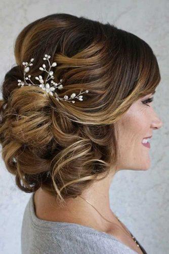 Mother Of The Bride Hairstyles: 63 Elegant Ideas [2020 Guide]