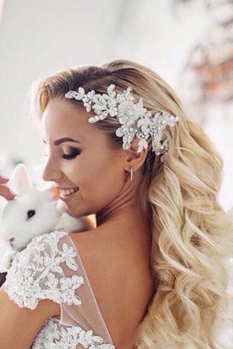30 Captivating Wedding Hairstyles For Medium Length Hair