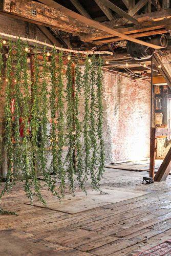 greenery-wedding-decor-meredith-brockington-photography