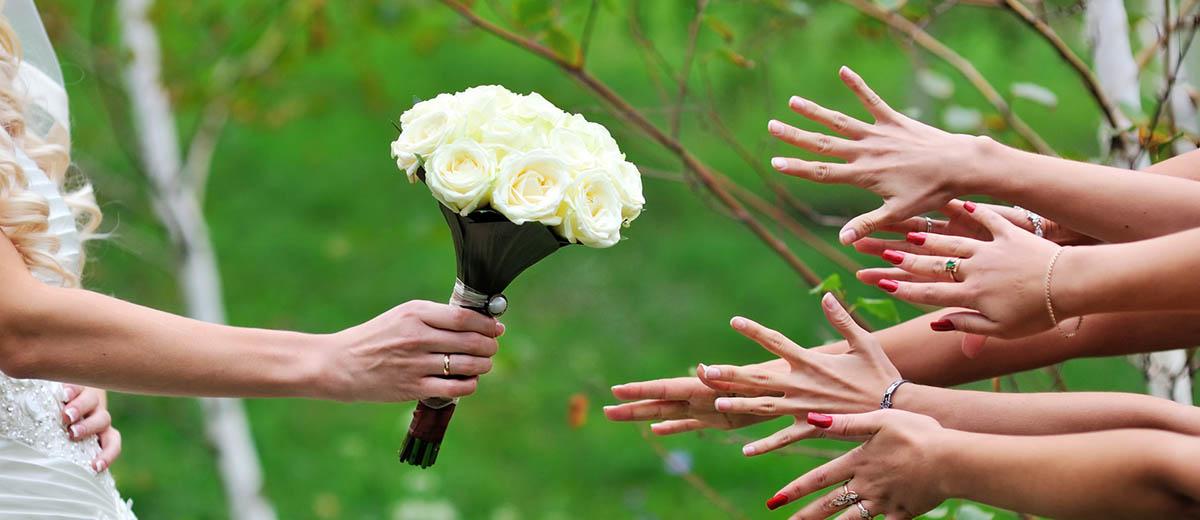 Stylish Single Bloom Wedding Bouquets Guide for 2025