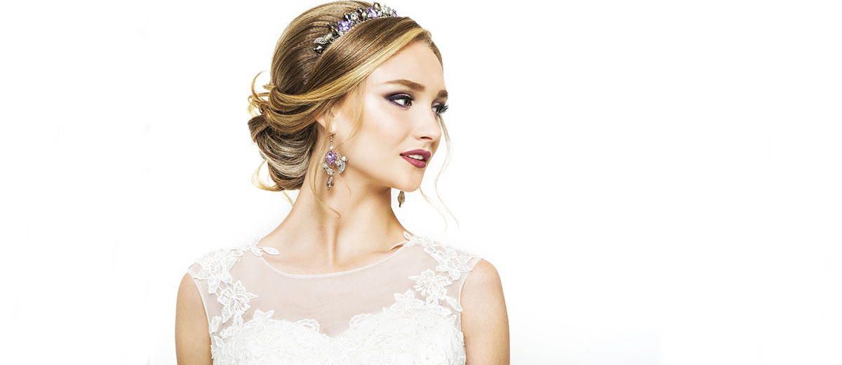 36 Perfect Combinations Of Wedding Hairstyles And Bridal Dresses