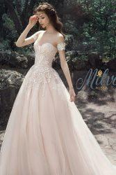 CHARMING IDEAS FOR A DISNEY WEDDING | Wedding Forward
