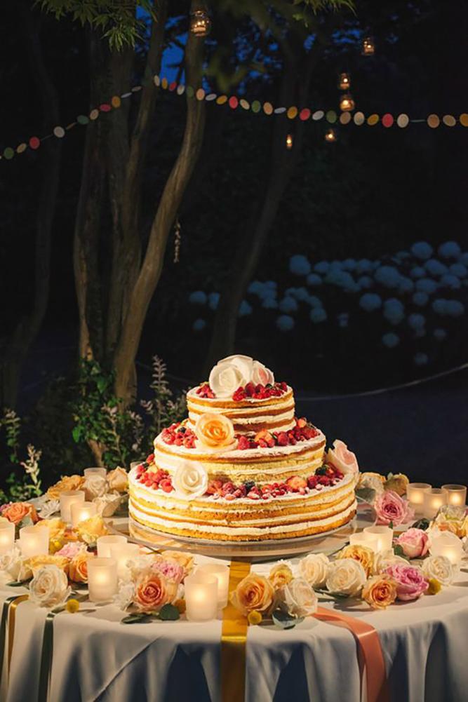 italian wedding cakes traditional naked-cake-with fruits innocenti studio