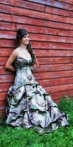 15 Camo Wedding Dresses To Hide In A Forest