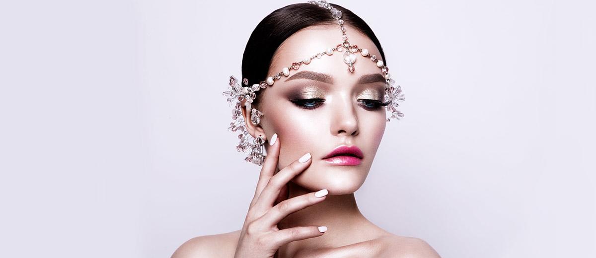 30 Wedding Makeup Looks For Brides [2022 Guide]