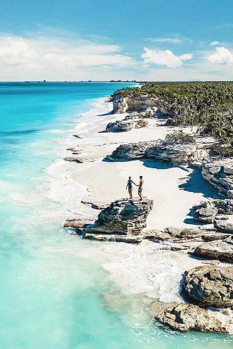 affordable honeymoon packages jamaica couple at the beautiful beach