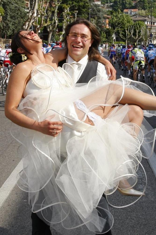 21 So Funny Awkward Wedding Photos! Wedding Forward