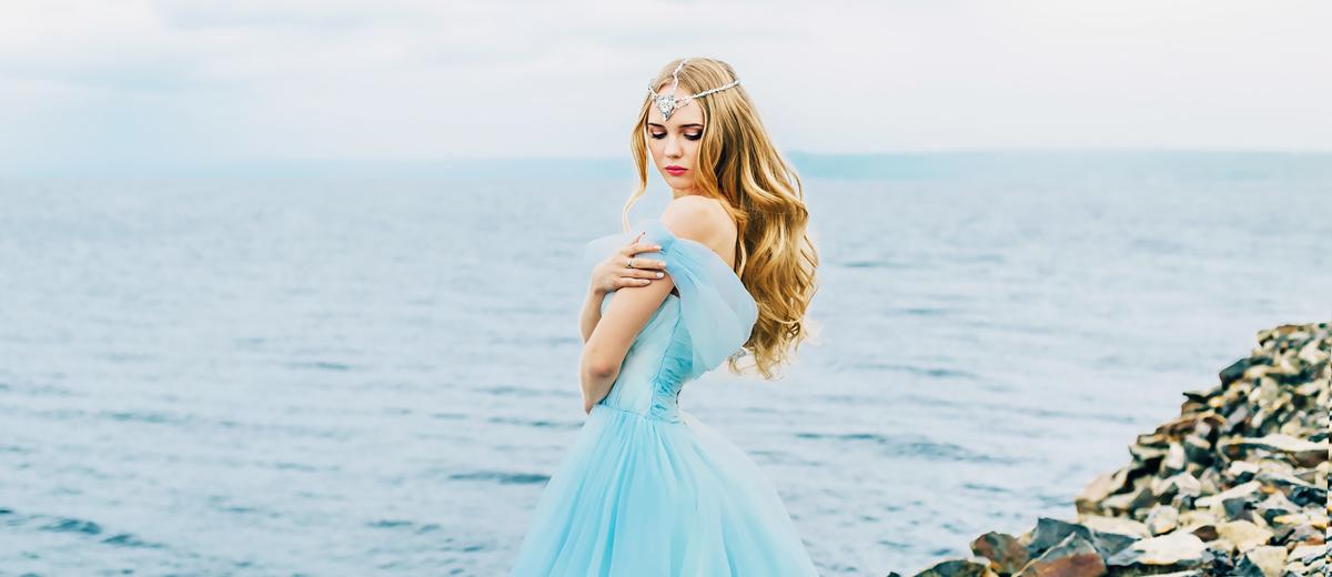 Blue Wedding Dresses: 25 Looks For Bride [2023 Guide]