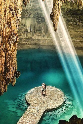 cheap honeymoon ideas tulum mexico romatic couple at the beautiful place