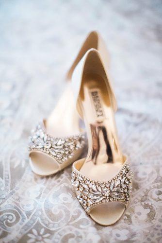 comfortable nude wedding shoes