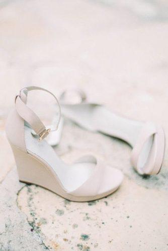 simple wedding shoes for bride