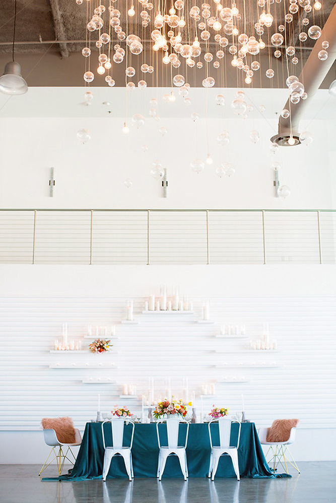 loft decorating ideas reception in modern style tablecloth chairs white walls candles zoom theory