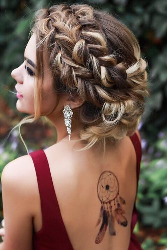 coiffures de mariage bohème couronne tressée chignon cheveux par zolotaya
