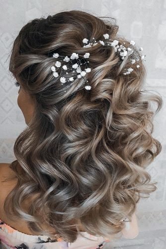 33 Awesome Curly Wedding Hairstyles To Fall In Love With