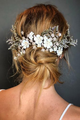 27 Lovely Wedding Hair Accessory Ideas Tips Wedding Forward